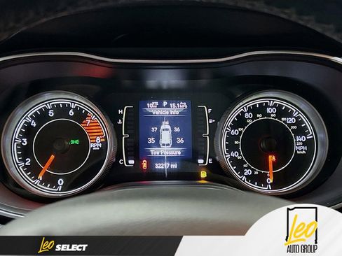 Used 2021 Jeep Cherokee Latitude Lux image 12