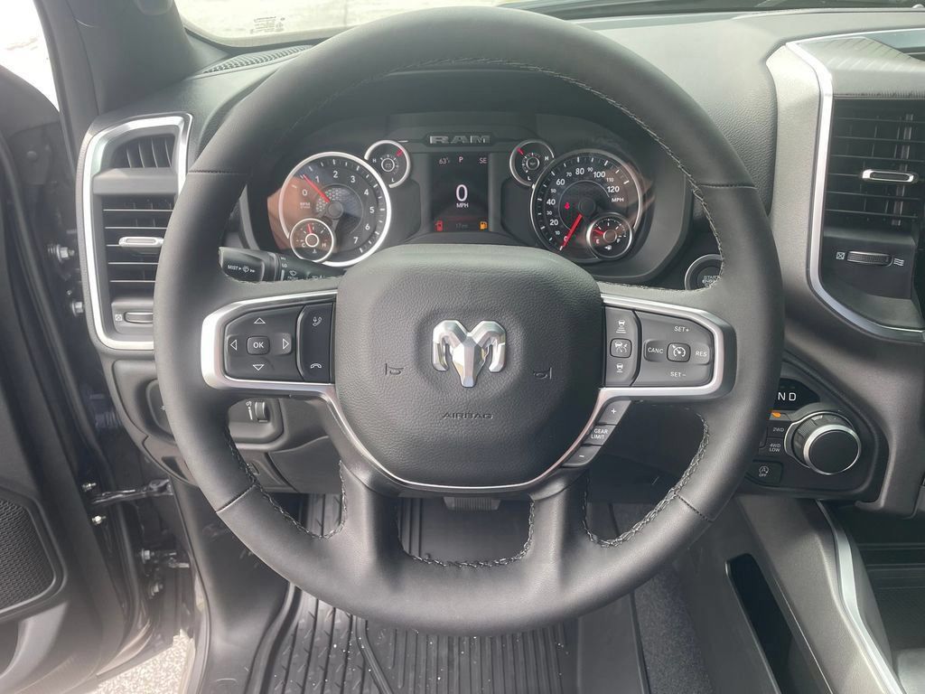 New 2026 RAM 1500 Big Horn AWD/4WD image 13