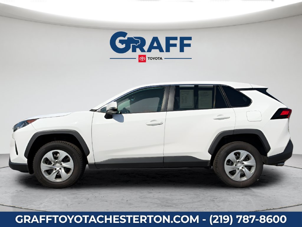 Used 2022 Toyota RAV4 LE w/ Carpet Mat Package (TMS) AWD/4WD image 3