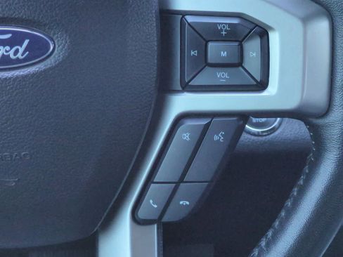 Used 2020 Ford F150 Lariat w/ Equipment Group 502A Luxury AWD/4WD image 26
