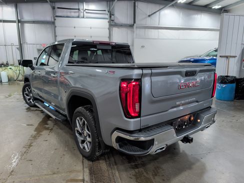 Used 2023 GMC Sierra 1500 SLT w/ SLT Premium Plus Package AWD/4WD image 4