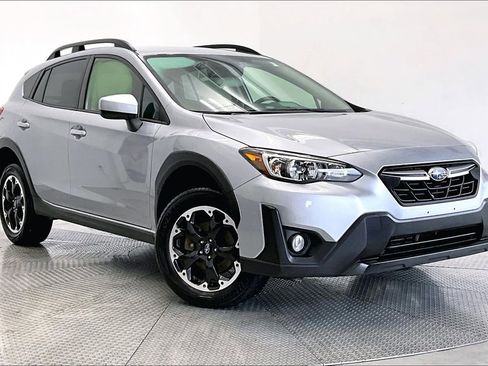 Used 2023 Subaru Crosstrek 2.0i Premium image 11