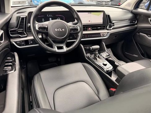 Used 2024 Kia Sportage EX AWD/4WD image 7