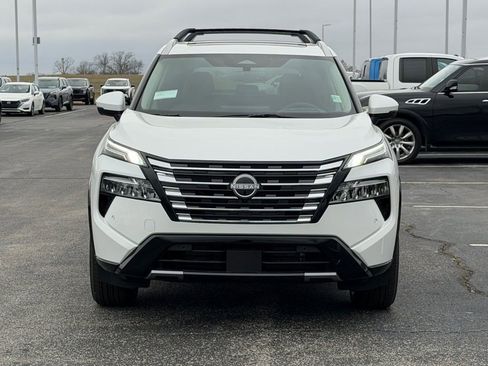 New 2026 Nissan Rogue Platinum image 9