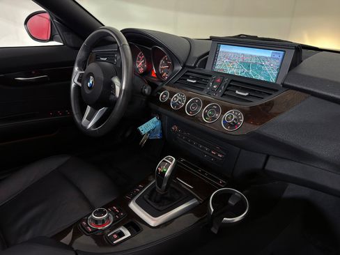 Used 2013 BMW Z4 sDrive28i image 32