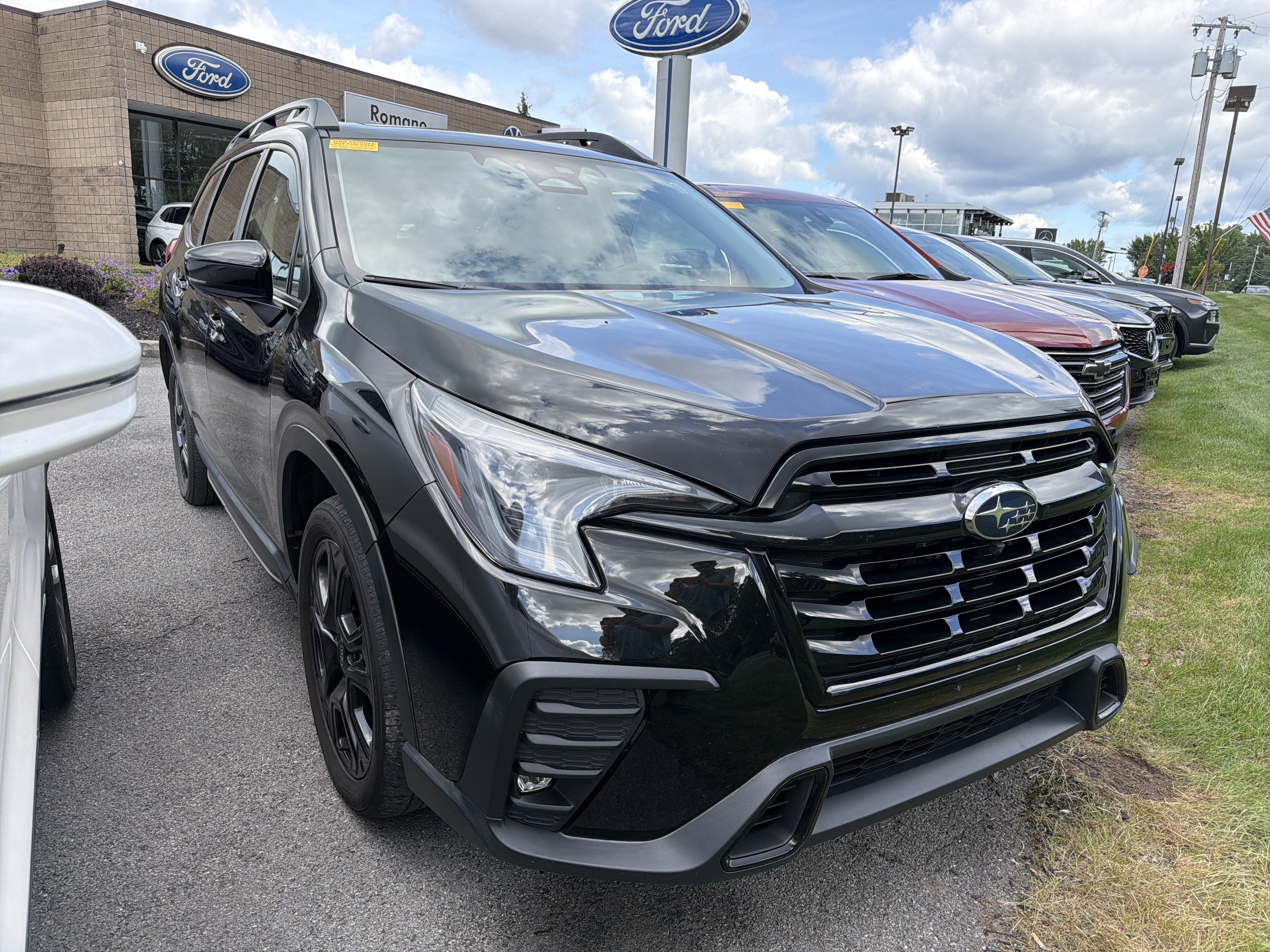 Used 2024 Subaru Ascent Onyx Edition Limited AWD/4WD image 2