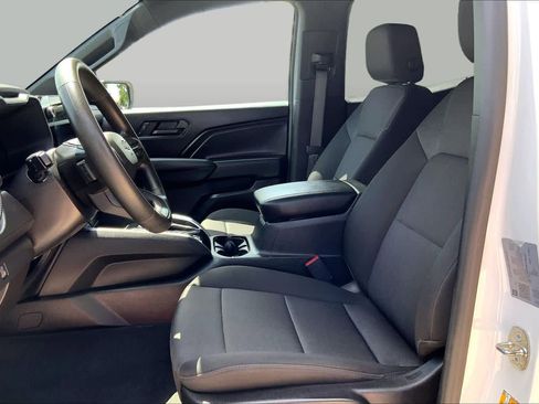 Used 2023 Chevrolet Colorado Trail Boss w/ Advanced Trailering Package AWD/4WD image 8