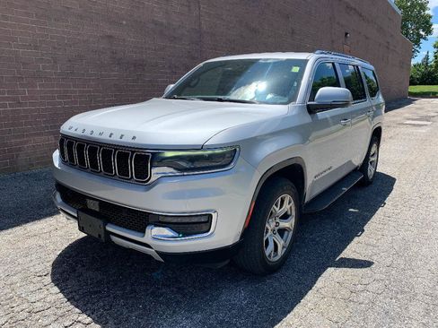 Used 2022 Jeep Wagoneer Series II AWD/4WD image 1