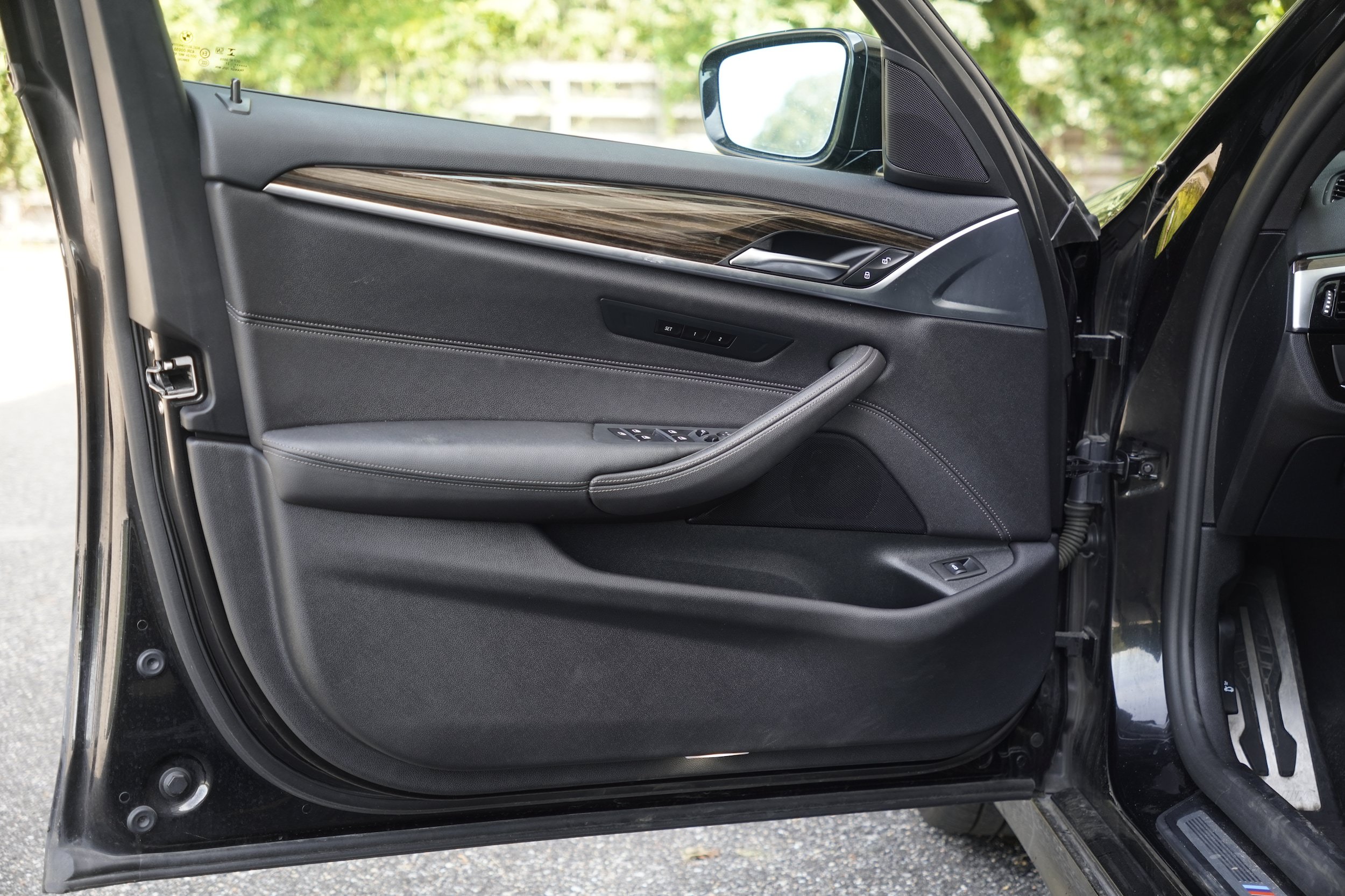 Used 2021 BMW 530i w/ M Sport Package RWD image 13