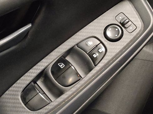Used 2025 Nissan Sentra S FWD image 27
