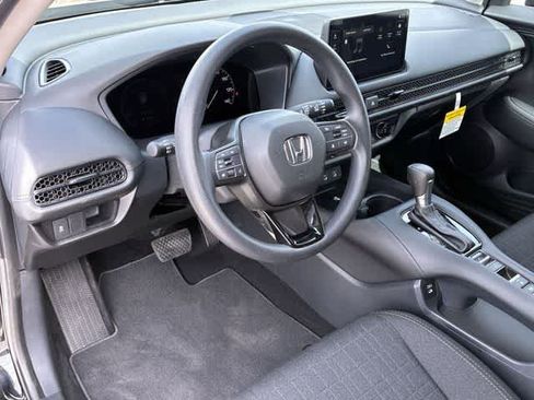 Certified 2026 Honda HR-V LX image 10