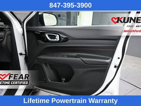 Used 2025 Jeep Compass Trailhawk AWD/4WD image 13