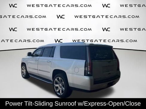 Used 2016 Cadillac Escalade ESV Luxury AWD/4WD image 11