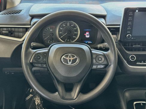 Used 2021 Toyota Corolla LE w/ Carpet Mat Package (TMS) FWD image 13