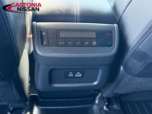 Used 2023 Nissan Pathfinder SL image 33