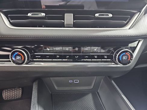 Used 2025 Chevrolet Equinox LT w/ Convenience Package II AWD/4WD image 28
