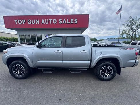 Used 2023 Toyota Tacoma TRD Sport w/ Advanced Technology Package AWD/4WD image 6