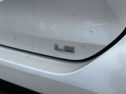 Used 2023 Toyota Highlander LE image 10