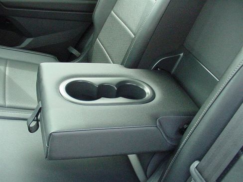 Used 2020 Volkswagen Tiguan SEL w/ 3rd Row Seat Package image 38