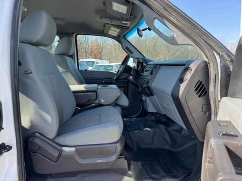 Used 2016 Ford F250 XL w/ Power Equipment Group image 18
