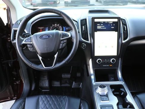 Used 2023 Ford Edge Titanium w/ Class II Trailer Tow Package AWD/4WD image 17