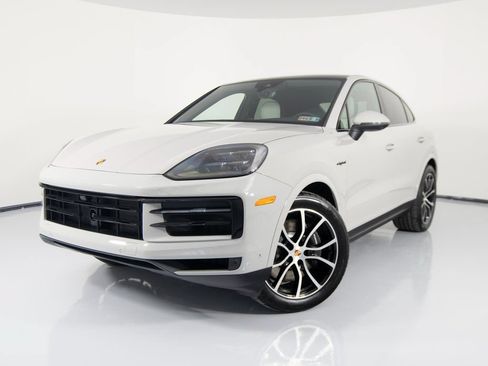 Certified 2026 Porsche Cayenne E-Hybrid Coupe AWD/4WD image 1