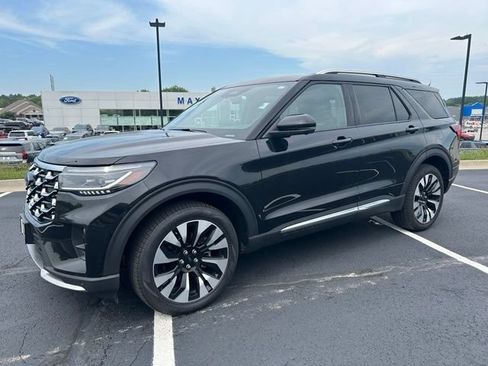 Used 2025 Ford Explorer Platinum w/ LUX Leather Package AWD/4WD image 4