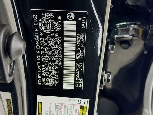 Used 2023 Lexus UX 250h AWD w/ Premium Package image 30