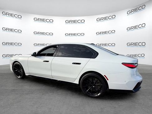 Used 2023 BMW 760i xDrive AWD/4WD image 5