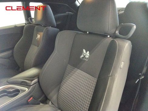 Used 2019 Dodge Challenger R/T Scat Pack w/ Dynamics Package image 28