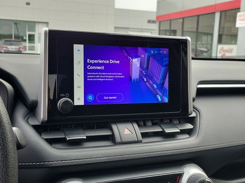 Used 2025 Toyota RAV4 XLE image 26