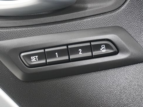 Used 2022 Chevrolet Camaro SS RWD image 16