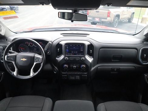 Used 2021 Chevrolet Silverado 1500 LT w/ Z71 Off-Road Package AWD/4WD image 6