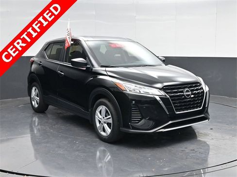 Used 2025 Nissan Kicks Play S image 1