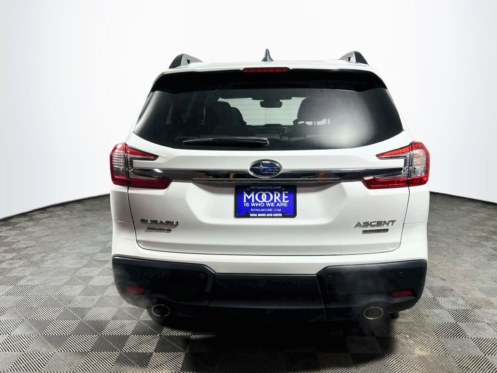 Used 2024 Subaru Ascent Limited w/ Technology Package AWD/4WD image 6