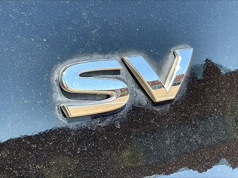Used 2023 Nissan Rogue SV FWD image 7