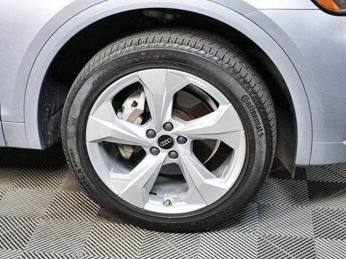 Used 2022 Audi Q5 2.0T Premium Plus w/ Premium Plus Package AWD/4WD image 40