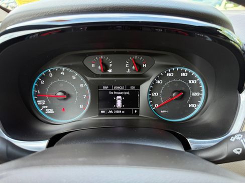 Certified 2022 Chevrolet Traverse LS w/ LPO, Floor Liner Package AWD/4WD image 36