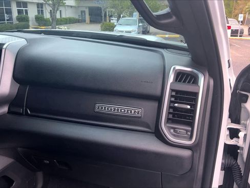 Used 2025 RAM 2500 Big Horn AWD/4WD image 19