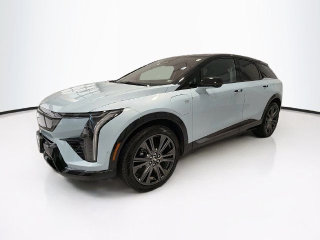 Certified 2025 Cadillac Optiq Sport 2 AWD/4WD image 3