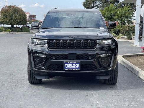 New 2026 Jeep Grand Cherokee Limited AWD/4WD image 5
