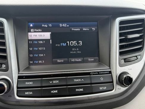 Used 2018 Hyundai Tucson Value AWD/4WD image 30