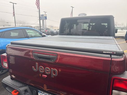 Used 2021 Jeep Gladiator Mojave w/ Cold Weather Group image 5