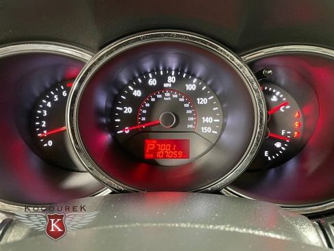 Used 2012 Kia Sorento LX w/ Convenience Pkg image 16