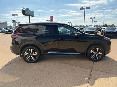 Certified 2023 Nissan Rogue SL w/ SL Premium Package image 5