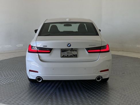 Used 2025 BMW 330i xDrive Sedan w/ Convenience Package image 9