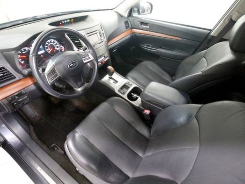 Used 2014 Subaru Outback 3.6R Limited w/ Moonroof Package image 6