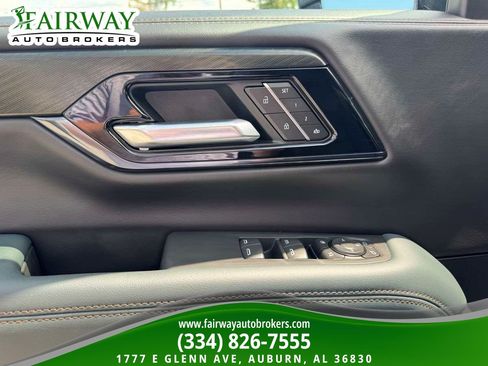 Used 2026 GMC Yukon AT4 w/ AT4 Premium Plus Package AWD/4WD image 16
