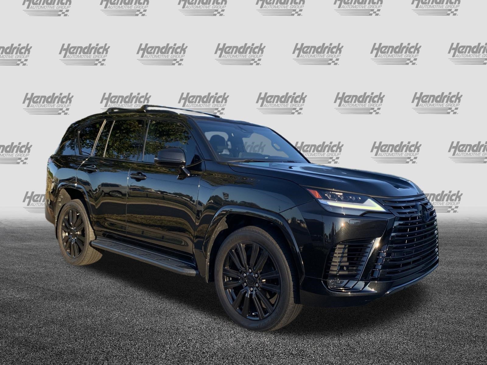 Used 2022 Lexus LX 600 4WD w/ Accessory Package (Z1) image 2