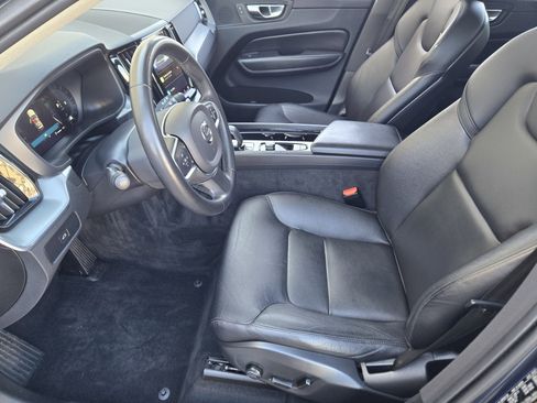 Certified 2023 Volvo XC60 B5 Core w/ Climate Package image 20